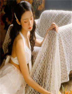 操穴网-祼女直播