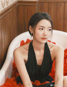 乡村孽债-邪恶动图男女